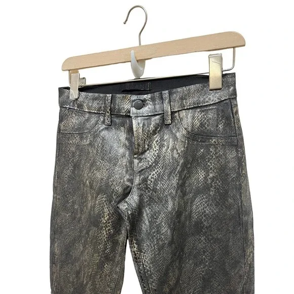 J. Brand Black Golden Snakeskin Coated Legging Jean Size 26 Edgy Club Night Life - Picture 10 of 12